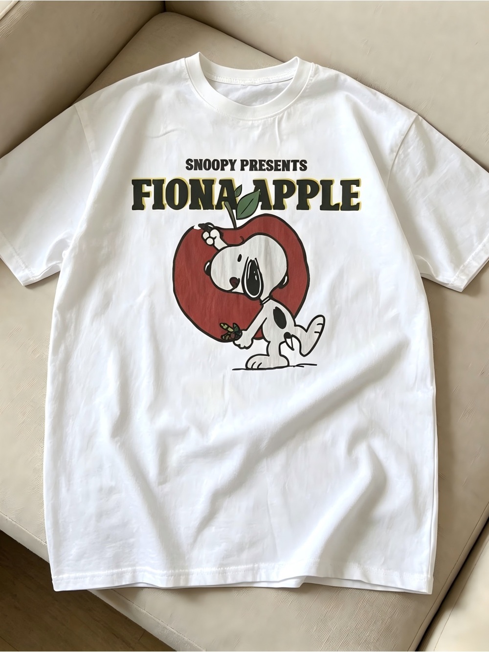 Snoopy Presents Fiona Apple Graphic Vintage Music White Women Men T-shirt Unisex